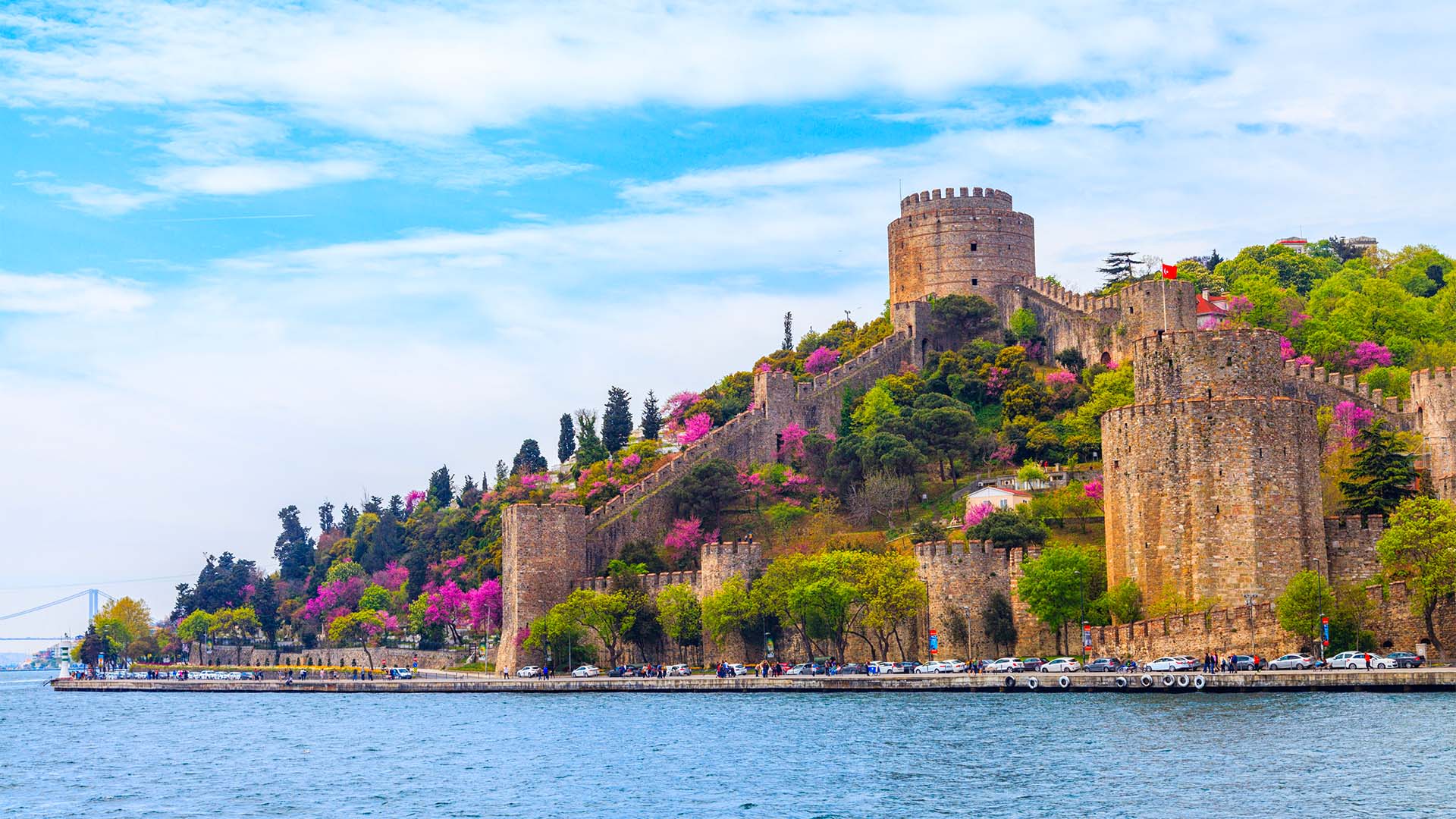 Bosphorus Cruise Marketing Creating Unique Experiences with the Power of Social Media